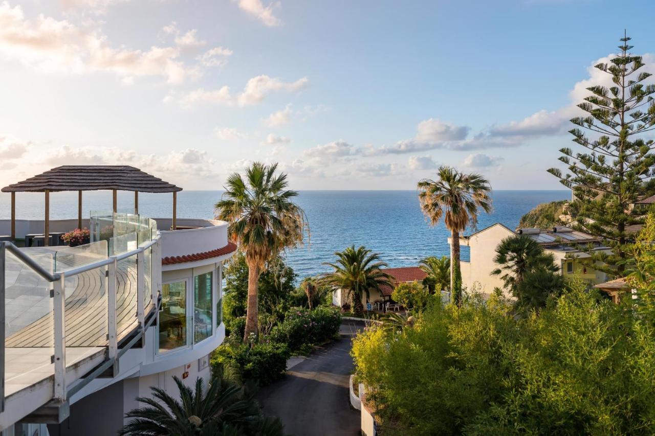 Hotel Villaggio Stromboli Santa Domenica  Exterior foto